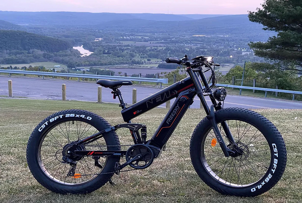 E-Mountain Bike vs Regular Mountain Bike: A Comparative Analysis